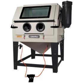 Kabínové pieskovanie (Sandblasting)